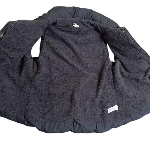 J.Crew Puffer Vest - Picture 2 of 7
